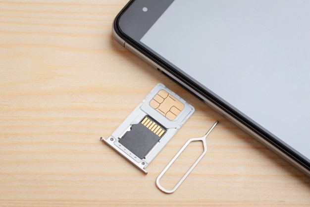 inserting-tray-sim-card